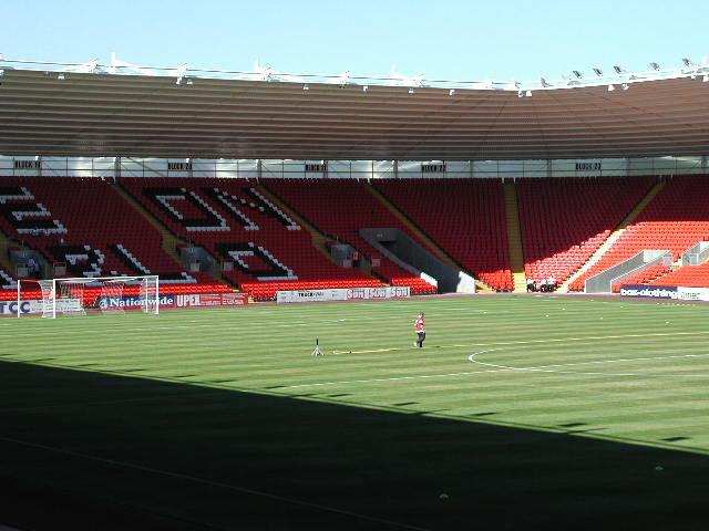 darlington_stadium06